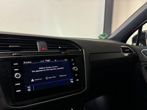 Volkswagen Tiguan 1.5 TSI R-Line PANO KEYLESS CAM