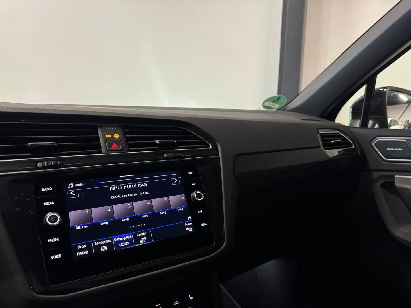 Volkswagen Tiguan 1.5 TSI R-Line PANO KEYLESS CAM