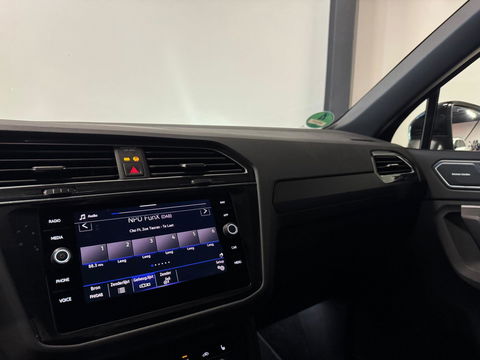 Volkswagen Tiguan 1.5 TSI R-Line PANO KEYLESS CAM