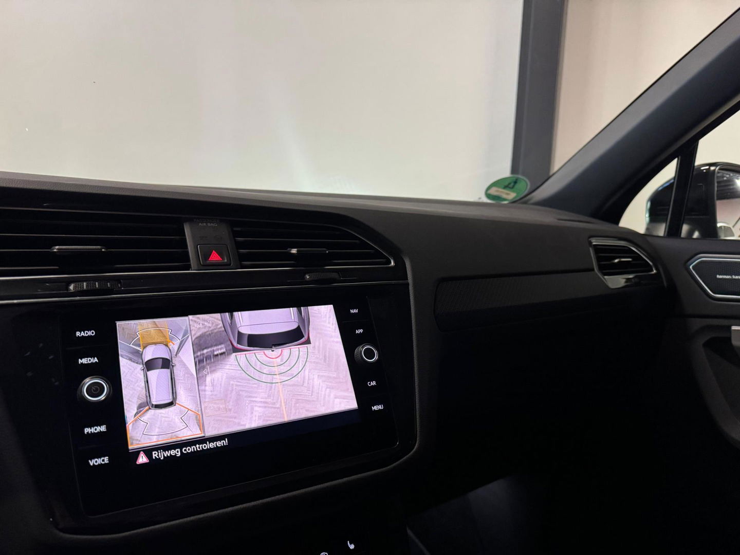 Volkswagen Tiguan 1.5 TSI R-Line PANO KEYLESS CAM
