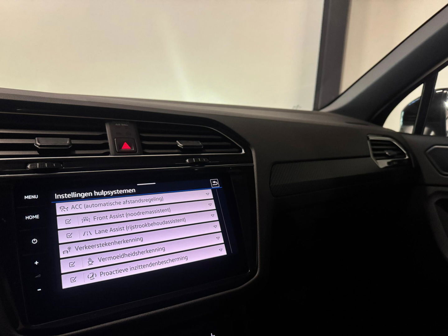 Volkswagen Tiguan 1.5 TSI R-Line PANO KEYLESS VOL'
