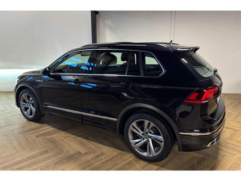 Volkswagen Tiguan 1.5 TSI R-Line PANO KEYLESS VOL'