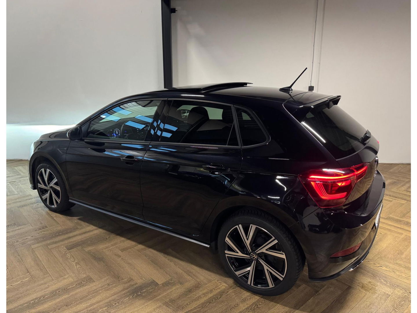 Volkswagen Polo 1.0 TSI R-Line 3X R-LINE PANO CAM