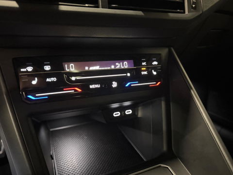 Volkswagen Polo 1.0 TSI R-Line 3X R-LINE PANO CAM
