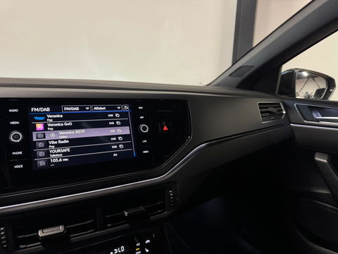 Volkswagen Polo 1.0 TSI R-Line 3X R-LINE PANO CAM