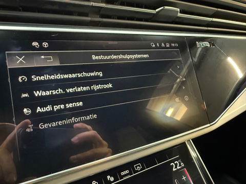 Audi Q8 55 TFSI e quattro 3X S Line Pano|B&O|RS Seat|360|23"