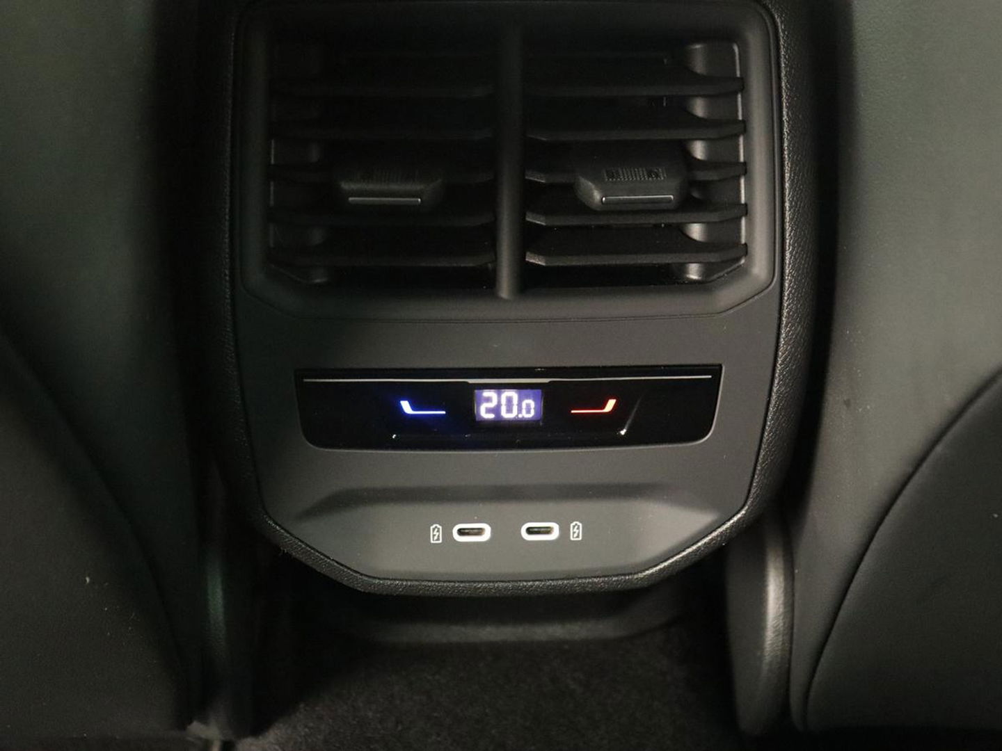 CUPRA Leon 1.4 eHybrid VZ | 245pk | Carplay | Navigatie | Sfeerverlichting | Keyless | Sportstoelen | Digital Cockpit | Parkeerhulp | PHEV | Plug In