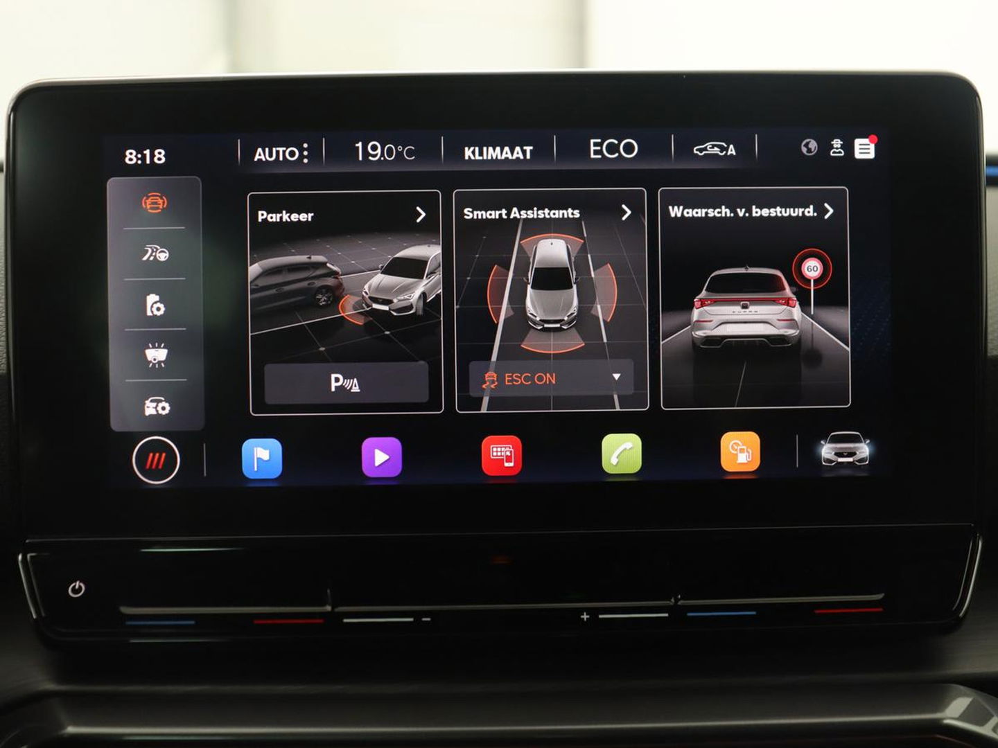 CUPRA Leon 1.4 eHybrid VZ | 245pk | Carplay | Navigatie | Sfeerverlichting | Keyless | Sportstoelen | Digital Cockpit | Parkeerhulp | PHEV | Plug In