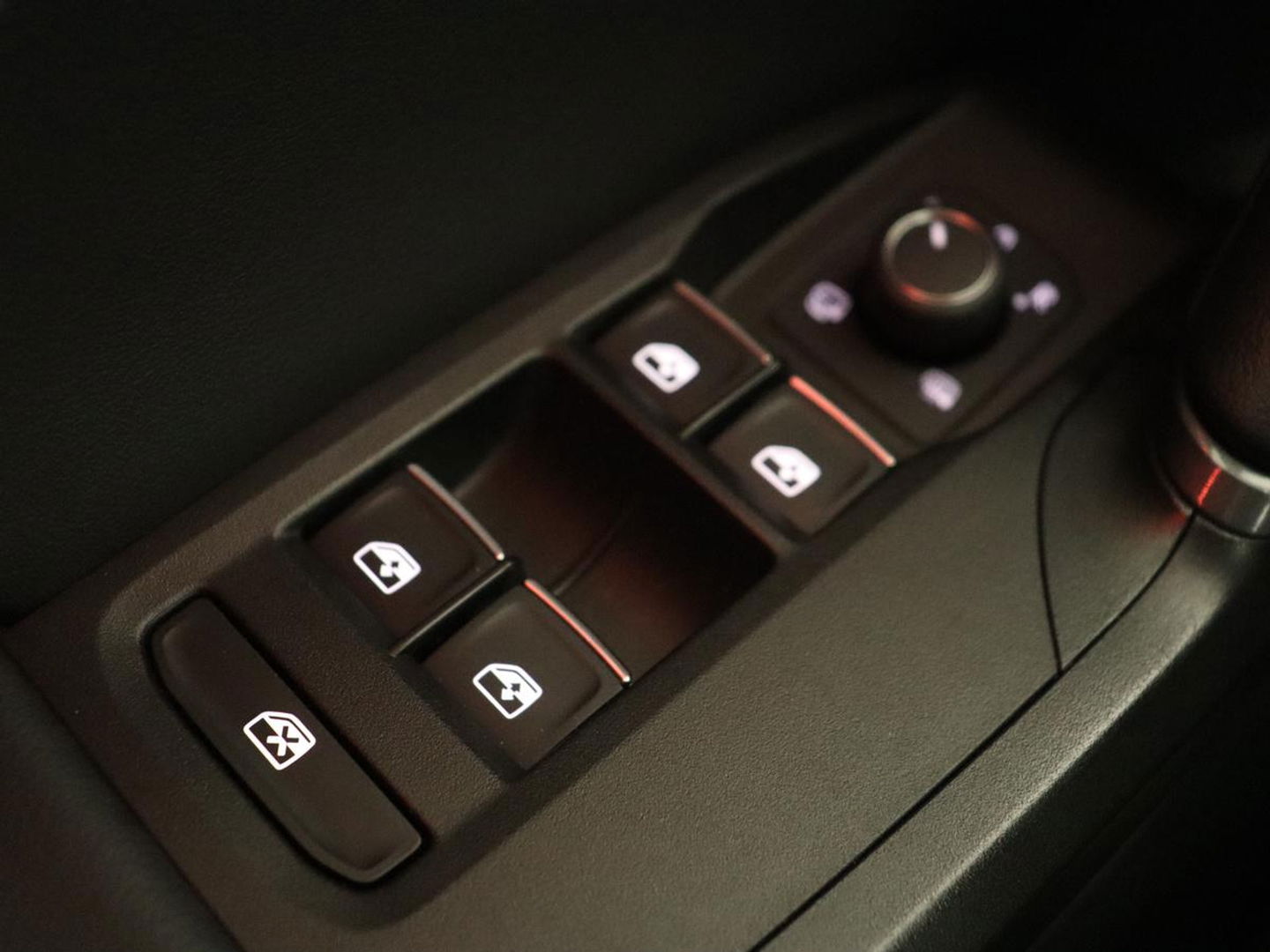 CUPRA Leon 1.4 eHybrid VZ | 245pk | Carplay | Navigatie | Sfeerverlichting | Keyless | Sportstoelen | Digital Cockpit | Parkeerhulp | PHEV | Plug In