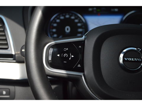 Volvo XC90 T8 Hybride AWD R-Design | Luchtvering | 360° Camera | Harman Kardon | Pilot-Assist | Stuur + Stoel Verwarmd |