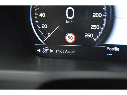 Volvo XC90 T8 Hybride AWD R-Design | Luchtvering | 360° Camera | Harman Kardon | Pilot-Assist | Stuur + Stoel Verwarmd |