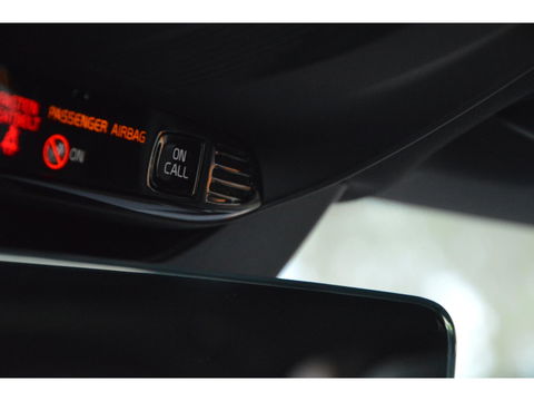Volvo XC90 T8 Hybride AWD R-Design | Luchtvering | 360° Camera | Harman Kardon | Pilot-Assist | Stuur + Stoel Verwarmd |