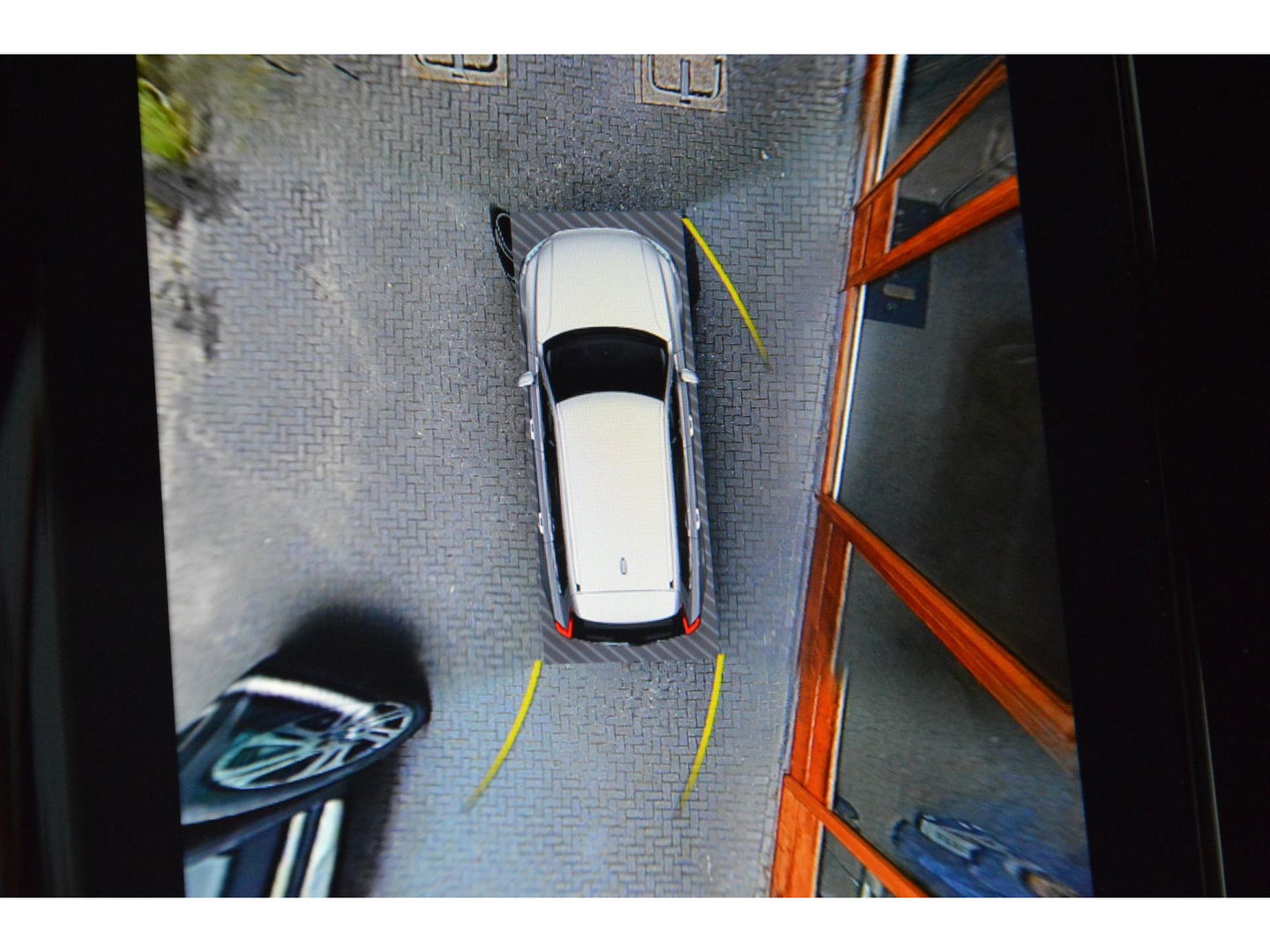 Volvo XC90 T8 Hybride AWD R-Design | Luchtvering | 360° Camera | Harman Kardon | Pilot-Assist | Stuur + Stoel Verwarmd |