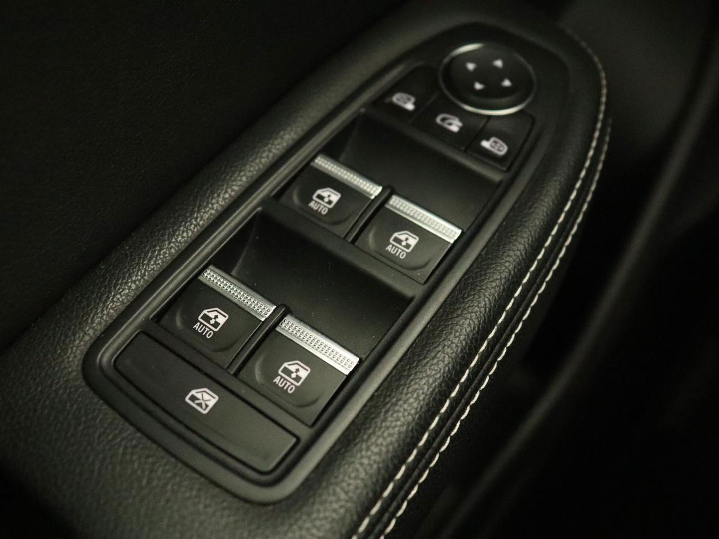 Renault Arkana 1.6 E-Tech Hybrid 145 Intens | Panoramadak | Adaptive cruise | Camera | Half leder | Carplay | Dodehoek detectie | Navigatie