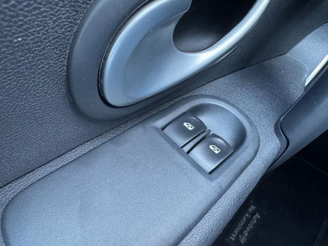 Renault Clio 1.6 GT Navi|Cruise control|Lichtmetalen velgen|Half leder