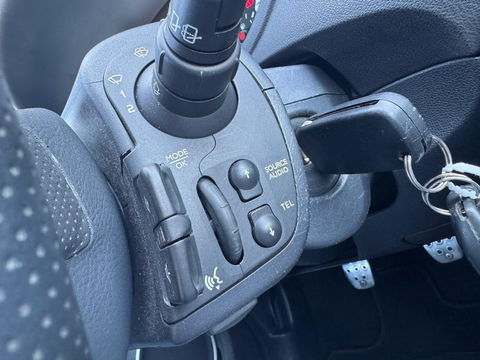 Renault Clio 1.6 GT Navi|Cruise control|Lichtmetalen velgen|Half leder