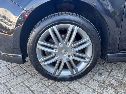Renault Clio 1.6 GT Navi|Cruise control|Lichtmetalen velgen|Half leder