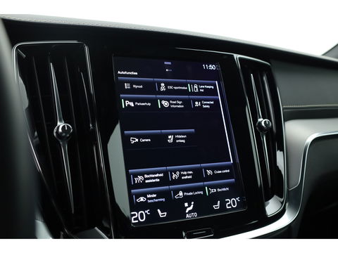 Volvo V60 2.0 B4 R-Design | 197PK | Pano-dak | Sportstoelen | ACC | Leren Dashboard | Camera | Airco separaat achter