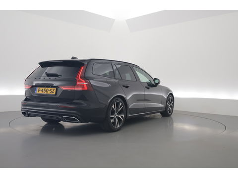 Volvo V60 2.0 B4 R-Design | 197PK | Pano-dak | Sportstoelen | ACC | Leren Dashboard | Camera | Airco separaat achter