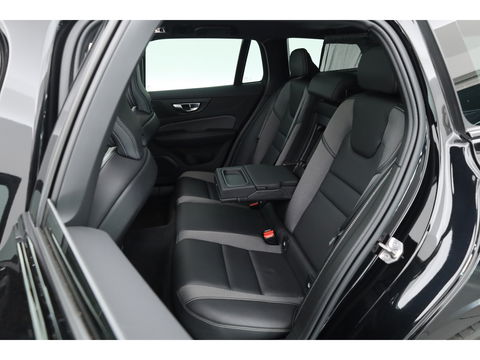 Volvo V60 2.0 B4 R-Design | 197PK | Pano-dak | Sportstoelen | ACC | Leren Dashboard | Camera | Airco separaat achter