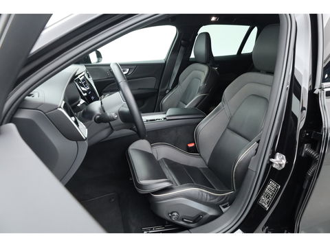 Volvo V60 2.0 B4 R-Design | 197PK | Pano-dak | Sportstoelen | ACC | Leren Dashboard | Camera | Airco separaat achter