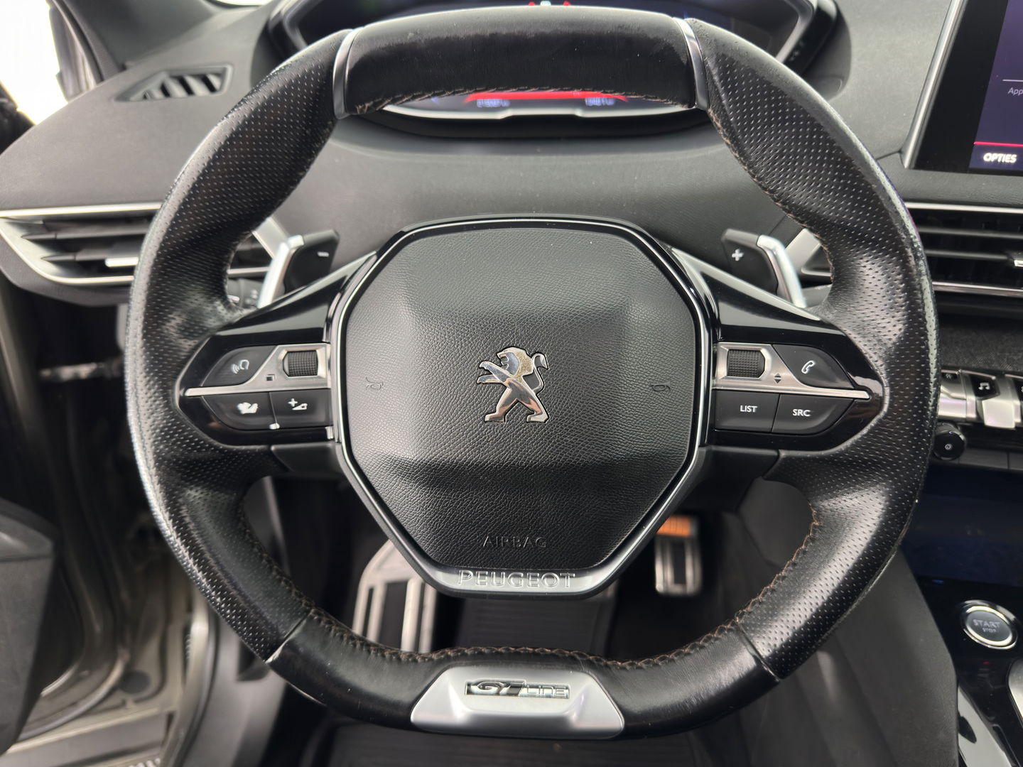 Peugeot 5008 1.6 e-THP GT-Line [ 7-Pers. ] Aut. *PANO | LEATHER-FABRIC | FULL-LED | DIGI-COCKPIT | LANE-ASSIST | BLINDS-SPOT | SPORT-SEATS | CAMERA | NAVI-FULLMAP | SHIFT-PADDLES | PRIVACY-GLASS | TOWBAR | 18''ALU*
