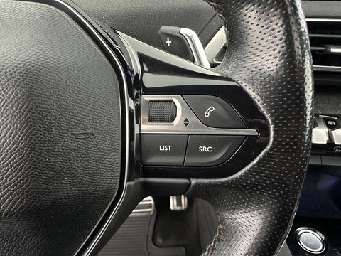 Peugeot 5008 1.6 e-THP GT-Line [ 7-Pers. ] Aut. *PANO | LEATHER-FABRIC | FULL-LED | DIGI-COCKPIT | LANE-ASSIST | BLINDS-SPOT | SPORT-SEATS | CAMERA | NAVI-FULLMAP | SHIFT-PADDLES | PRIVACY-GLASS | TOWBAR | 18''ALU*