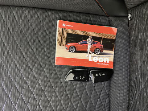 SEAT Leon Sportstourer 2.0 TDI FR Business Intense (INCL-BTW) Aut.  *PANO | FULL-LED | ADAPTIVE-CRUISE | DIGI-COCKPIT | NAVI-FULLMAP | LEATHER-MICROFIBRE | CARPLAY | KEYLESS | SHIFT-PADDLES | SPORT-SEATS | AMBIENT-LIGHT | CAMERA | 17''ALU | T