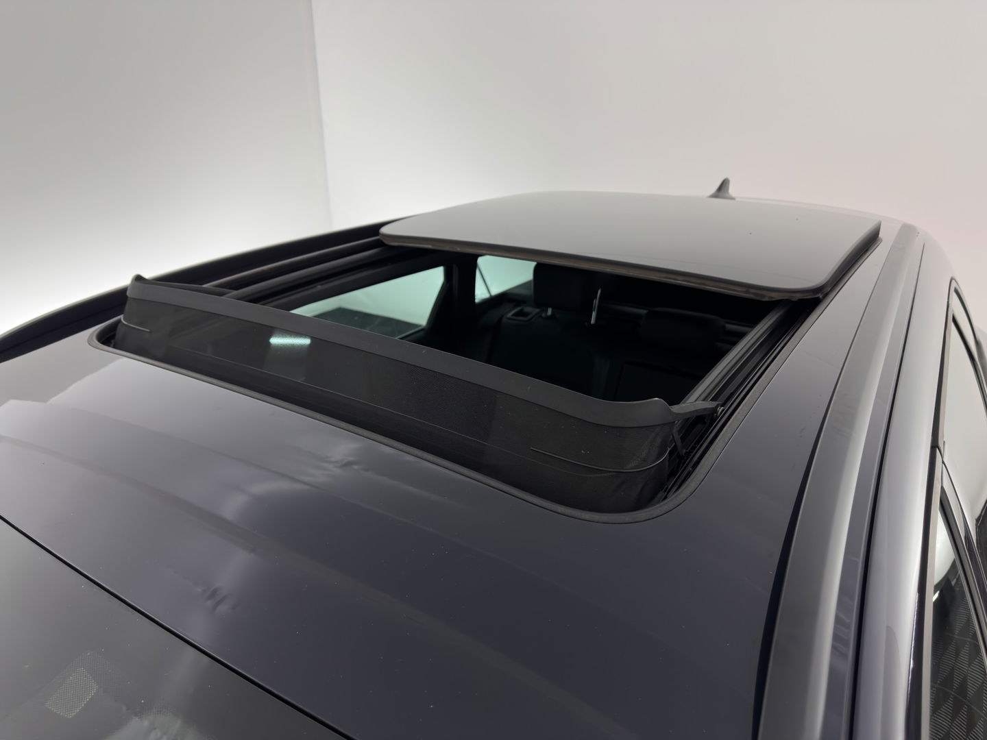 SEAT Leon Sportstourer 2.0 TDI FR Business Intense (INCL-BTW) Aut. *PANO | FULL-LED | ADAPTIVE-CRUISE | DIGI-COCKPIT | NAVI-FULLMAP | LEATHER-MICROFIBRE | CARPLAY | KEYLESS | SHIFT-PADDLES | SPORT-SEATS | AMBIENT-LIGHT | CAMERA | 17''ALU | T