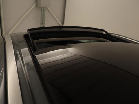 Volvo XC60 2.0 T8 Twin Engine AWD Inscription | Panoramadak | Trekhaak | Leder | Stoelverwarming | Camera | Adaptive cruise | Carplay | Navigatie | Full LED