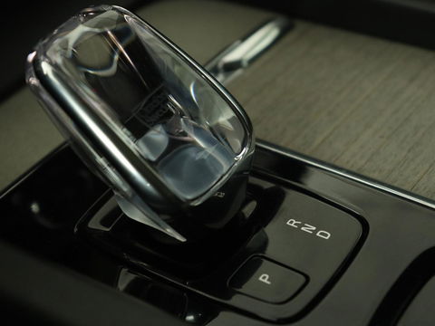 Volvo XC60 2.0 T8 Twin Engine AWD Inscription | Panoramadak | Trekhaak | Leder | Stoelverwarming | Camera | Adaptive cruise | Carplay | Navigatie | Full LED