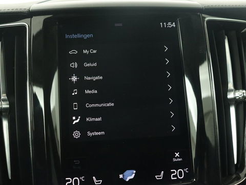 Volvo XC60 2.0 T8 Twin Engine AWD Inscription | Panoramadak | Trekhaak | Leder | Stoelverwarming | Camera | Adaptive cruise | Carplay | Navigatie | Full LED