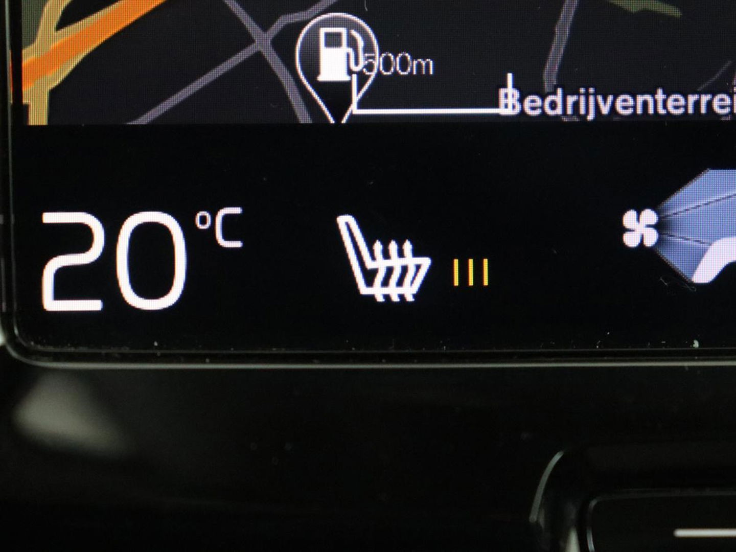 Volvo XC60 2.0 T8 Twin Engine AWD Inscription | Panoramadak | Trekhaak | Leder | Stoelverwarming | Camera | Adaptive cruise | Carplay | Navigatie | Full LED