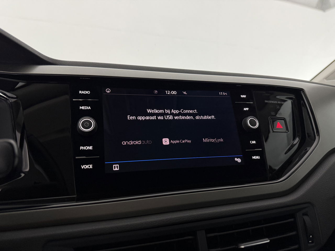 Volkswagen Polo 1.0 TSI | LED | Carplay | Adaptive Cruise | Navigatie | Stoelverw. | NAP