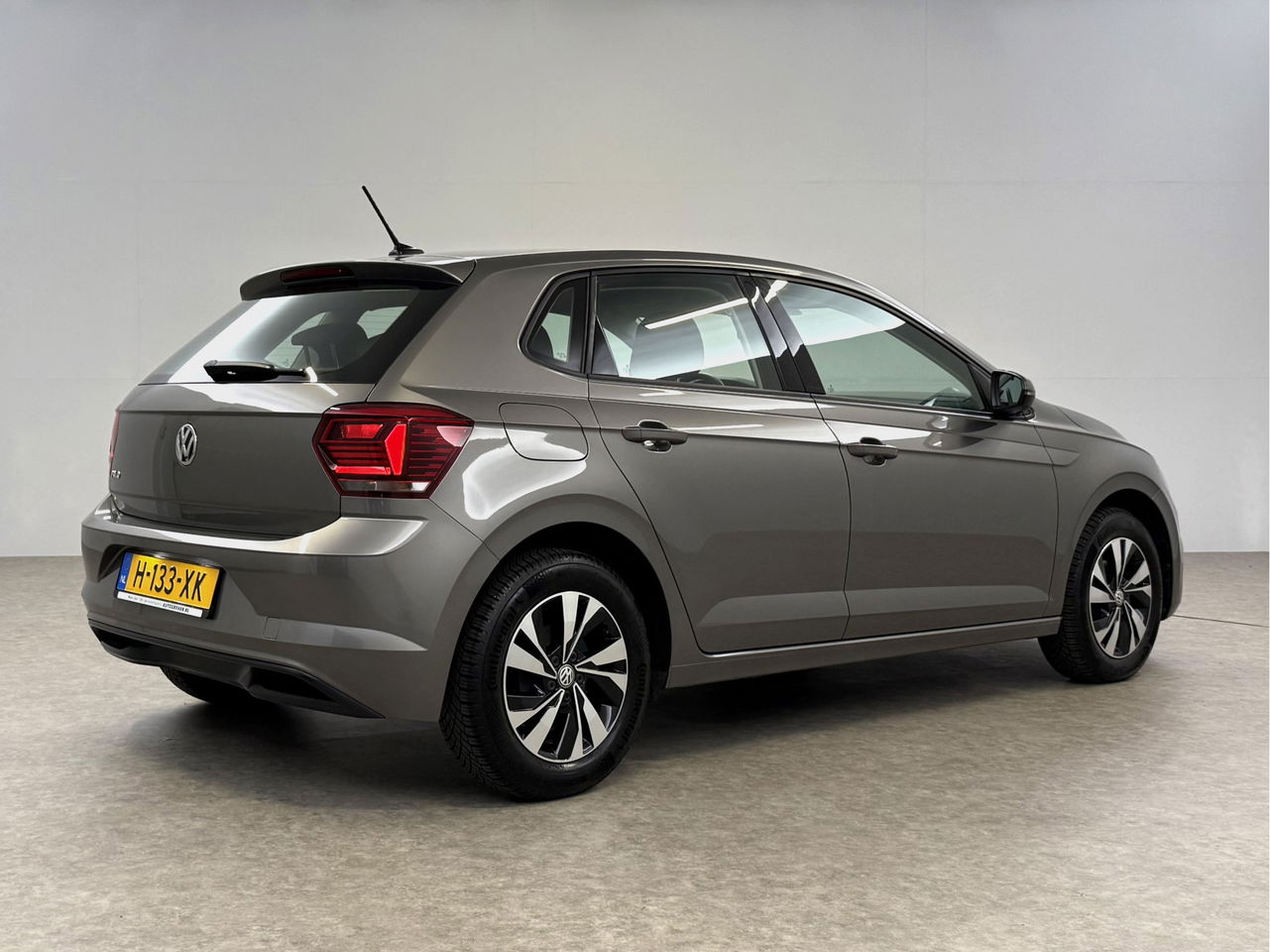 Volkswagen Polo 1.0 TSI | LED | Carplay | Adaptive Cruise | Navigatie | Stoelverw. | NAP