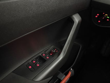 Volkswagen Polo 1.0 TSI | LED | Carplay | Adaptive Cruise | Navigatie | Stoelverw. | NAP