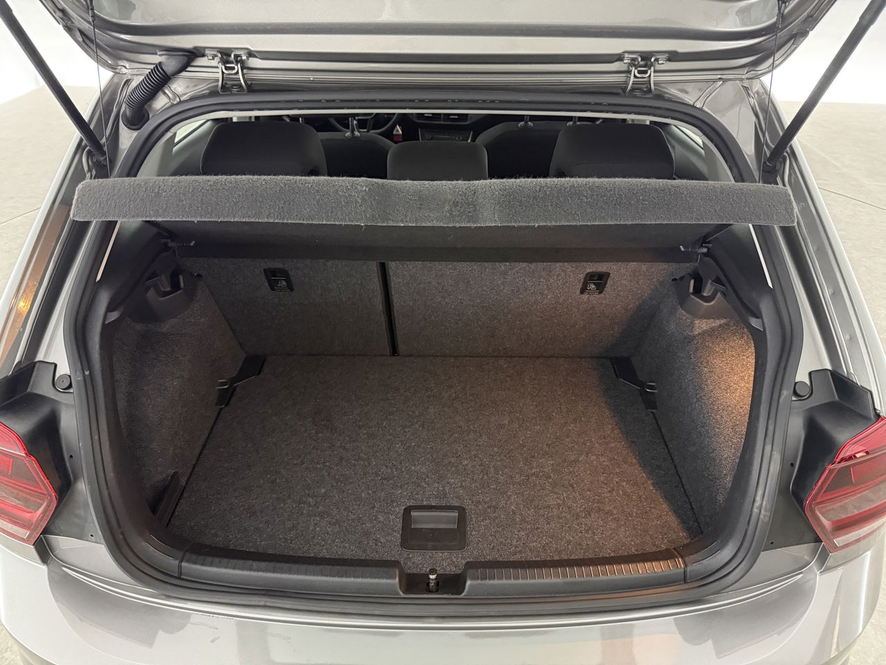 Volkswagen Polo 1.0 TSI | LED | Carplay | Adaptive Cruise | Navigatie | Stoelverw. | NAP