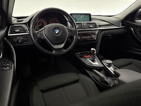 BMW 3 Serie 318i Executive | LED l Clima l Cruise l  Navigatie l Parkeersens. l Stoelverw. l NAP