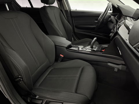 BMW 3 Serie 318i Executive | LED l Clima l Cruise l  Navigatie l Parkeersens. l Stoelverw. l NAP