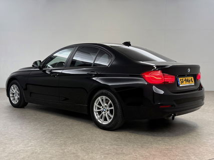 BMW 3 Serie 318i Executive LED Clima Cruise Navigatie PDC 16''LMV