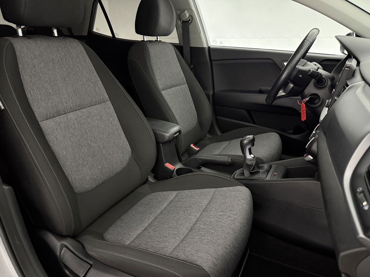 Kia Stonic 1.0 T-GDi LED | Carplay | Airco | Cruise | Navigatie | Parkeersensoren | 17''LMV