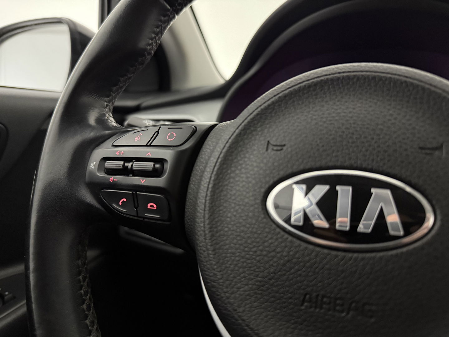 Kia Stonic 1.0 T-GDi LED | Carplay | Airco | Cruise | Navigatie | Parkeersens.