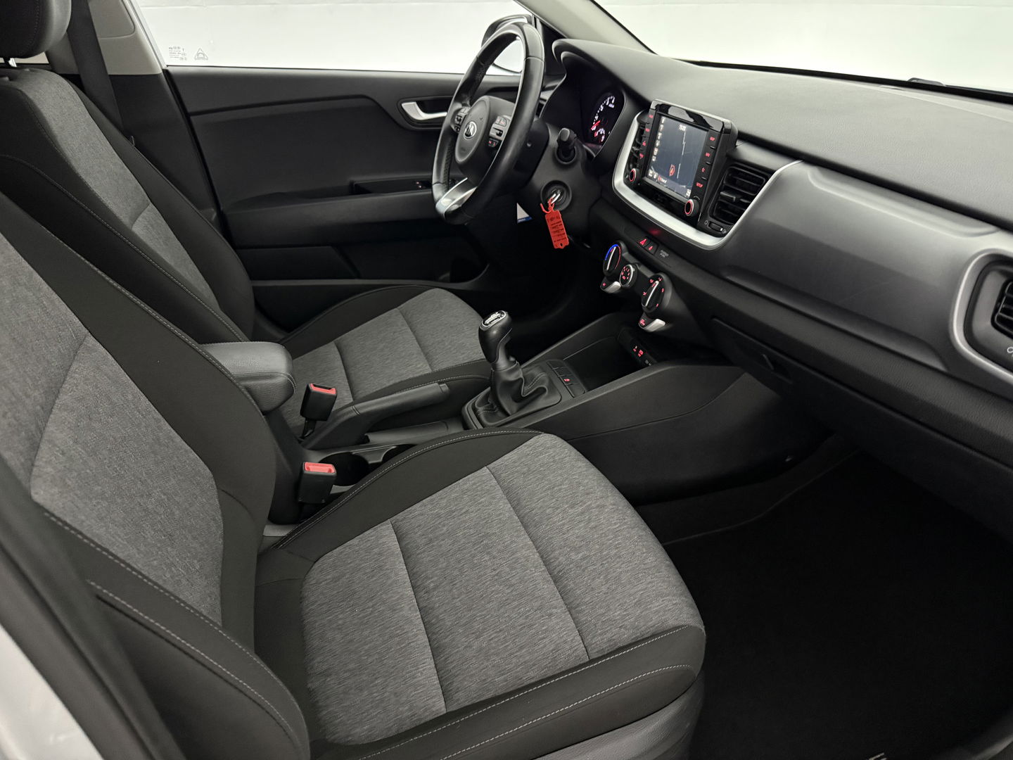 Kia Stonic 1.0 T-GDi LED | Carplay | Airco | Cruise | Navigatie | Parkeersens.