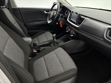 Kia Stonic 1.0 T-GDi LED | Carplay | Airco | Cruise | Navigatie | Parkeersensoren | 17''LMV
