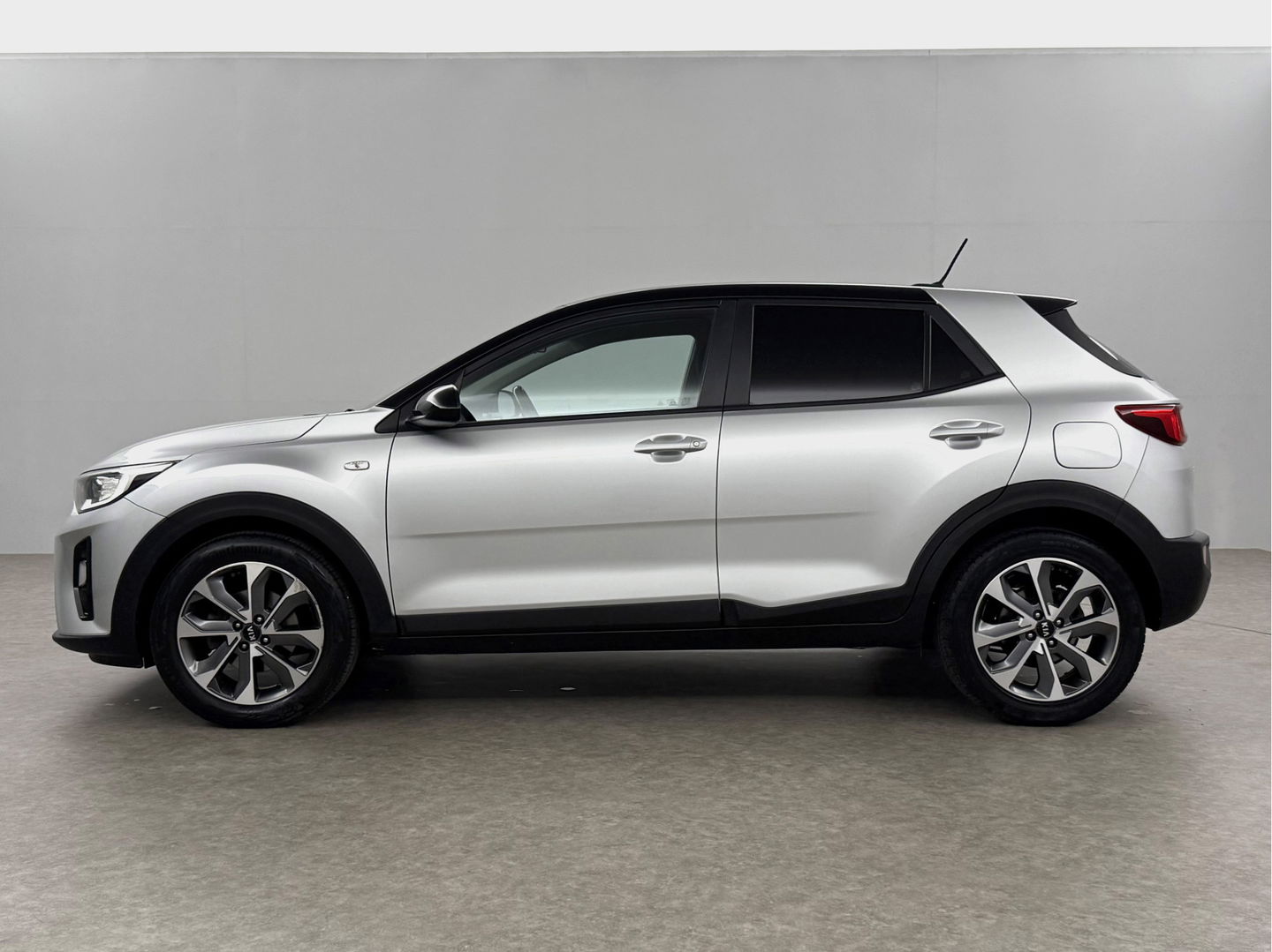 Kia Stonic 1.0 T-GDi LED | Carplay | Airco | Cruise | Navigatie | Parkeersens.