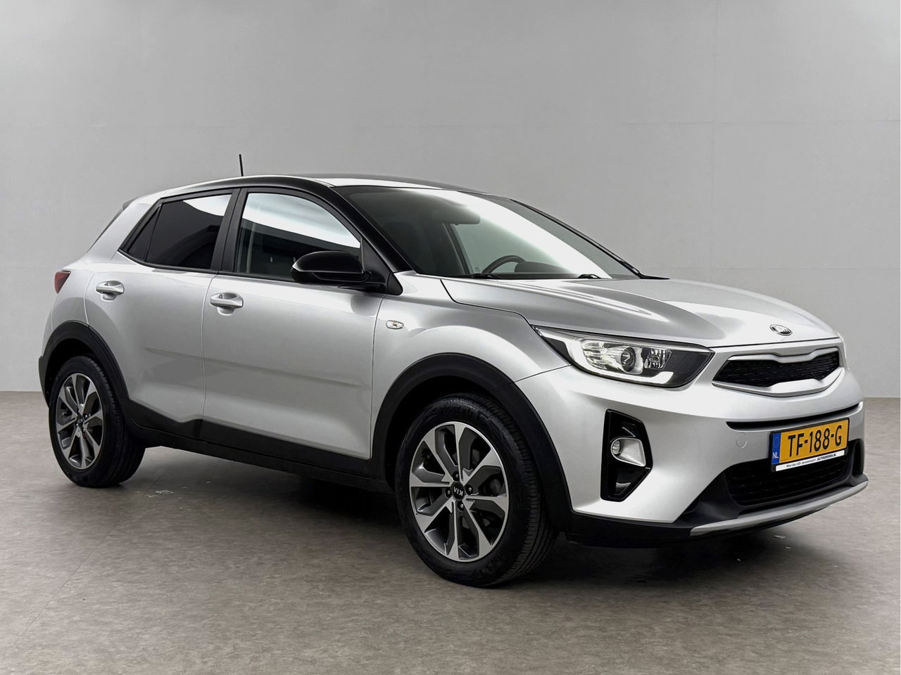 Kia Stonic 1.0 T-GDi LED | Carplay | Airco | Cruise | Navigatie | Parkeersensoren | 17''LMV