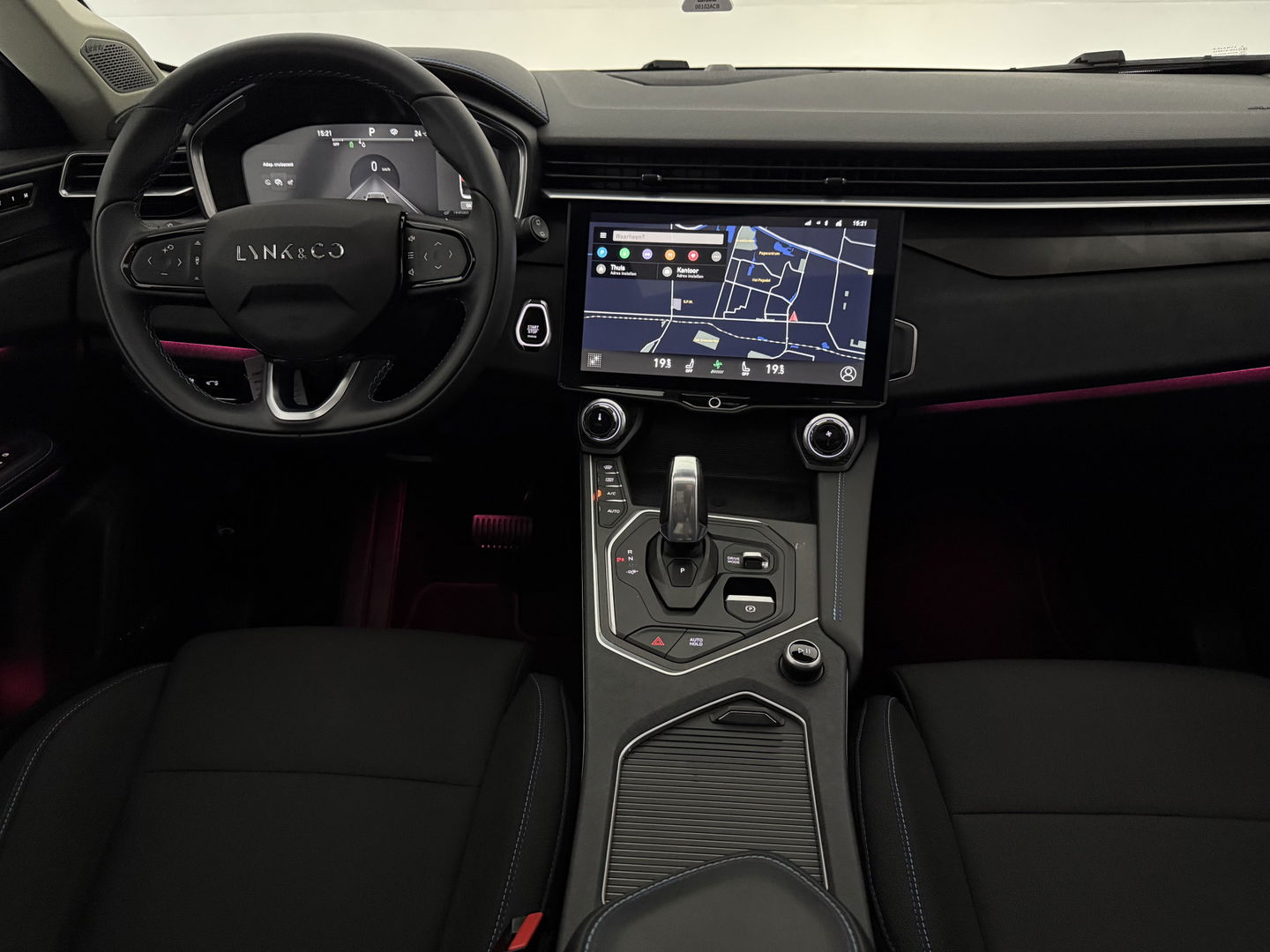 Lynk Co 01 1.5 262PK l Pano l Sfeer l LED l 360° l Memory l Virtual l  Carplay l Navi l Adaptive