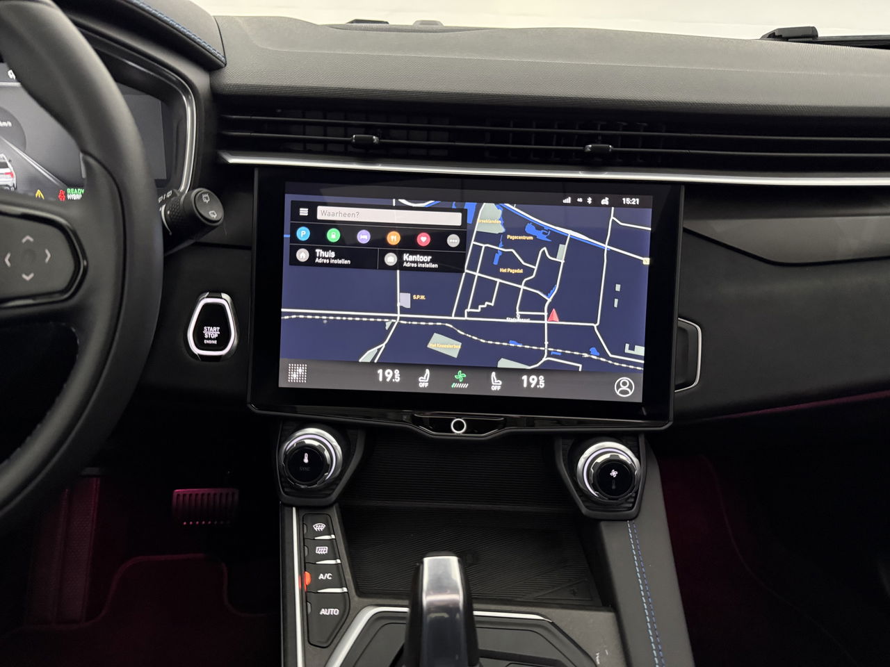 Lynk Co 01 1.5 262PK Pano LED Sfeer 360Camera Memory ACC Virtual Carplay Clima Navi PDC 20"LMV