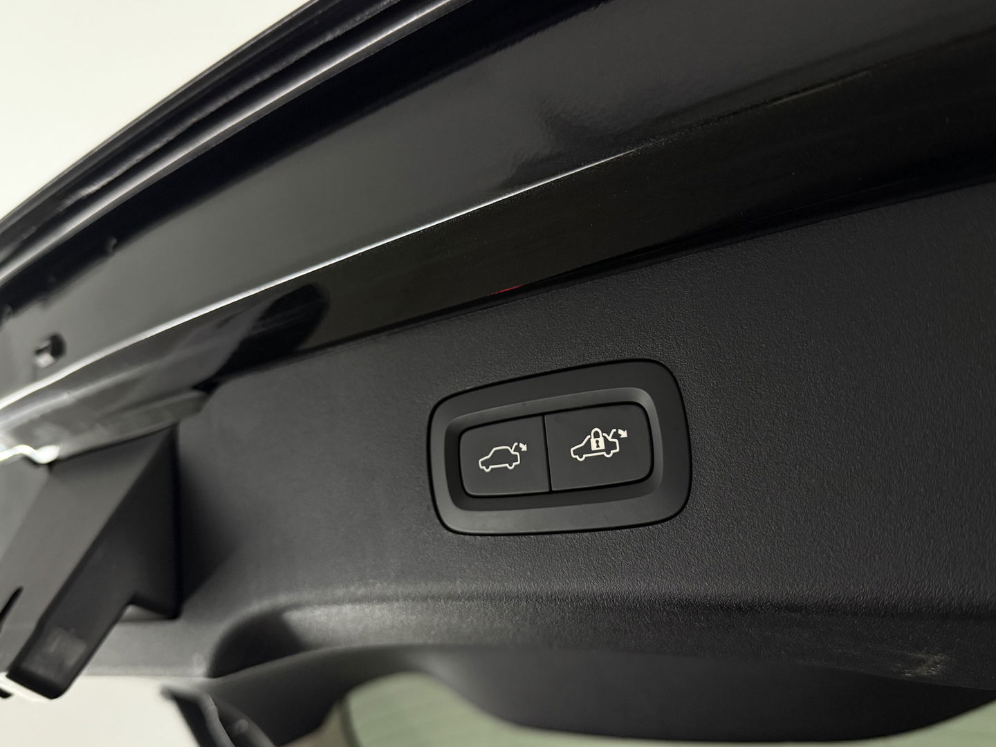 Lynk Co 01 1.5 262PK l Pano l Sfeer l LED l 360° l Memory l Virtual l  Carplay l Navi l Adaptive
