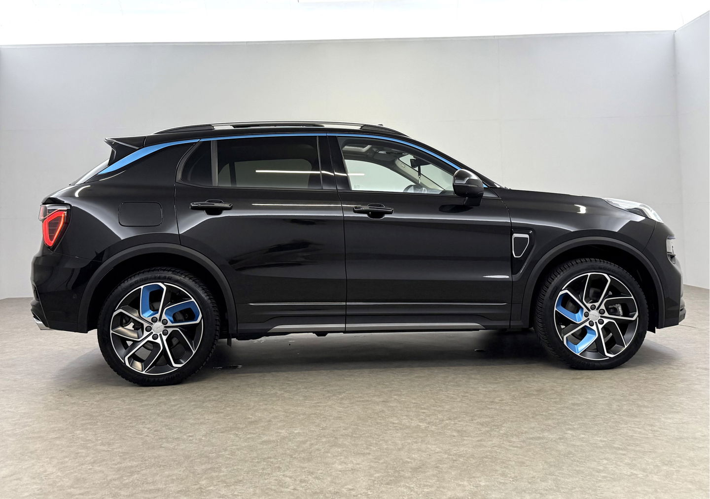 Lynk Co 01 1.5 262PK l Pano l Sfeer l LED l 360° l Memory l Virtual l  Carplay l Navi l Adaptive